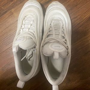 White Nike airmax 97